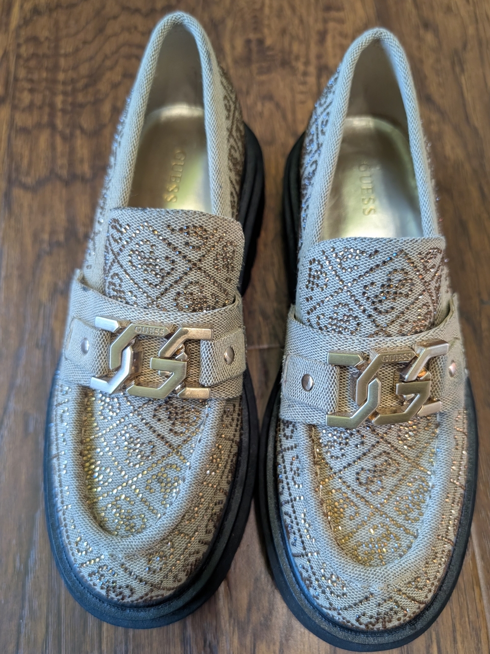 GUESS GWKeatee Crystal Lug Loafers Size 7